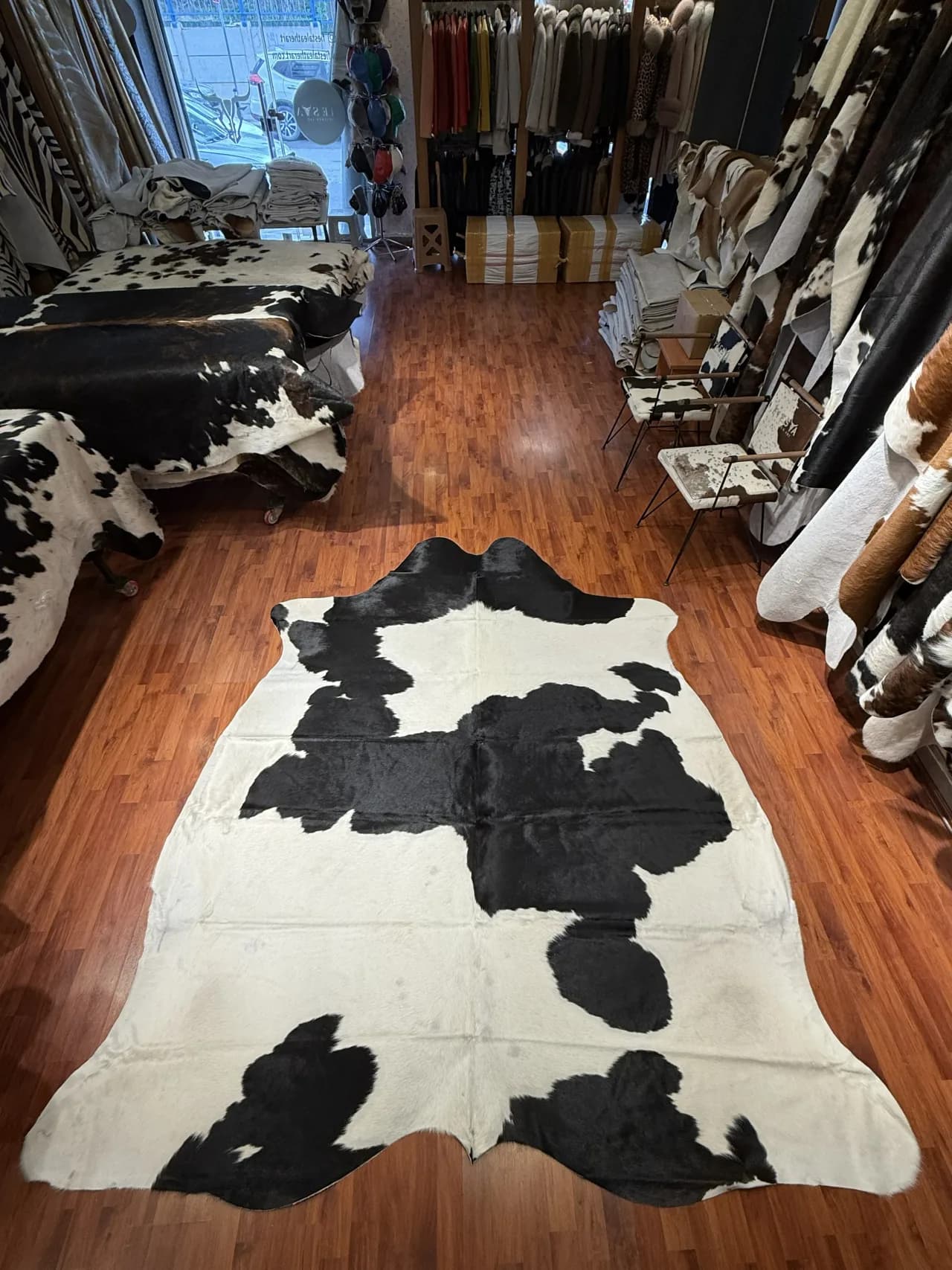 Fiesta Leather Art Hakiki Deri Dana Postu SİYAH BEYAZ 215 x 260