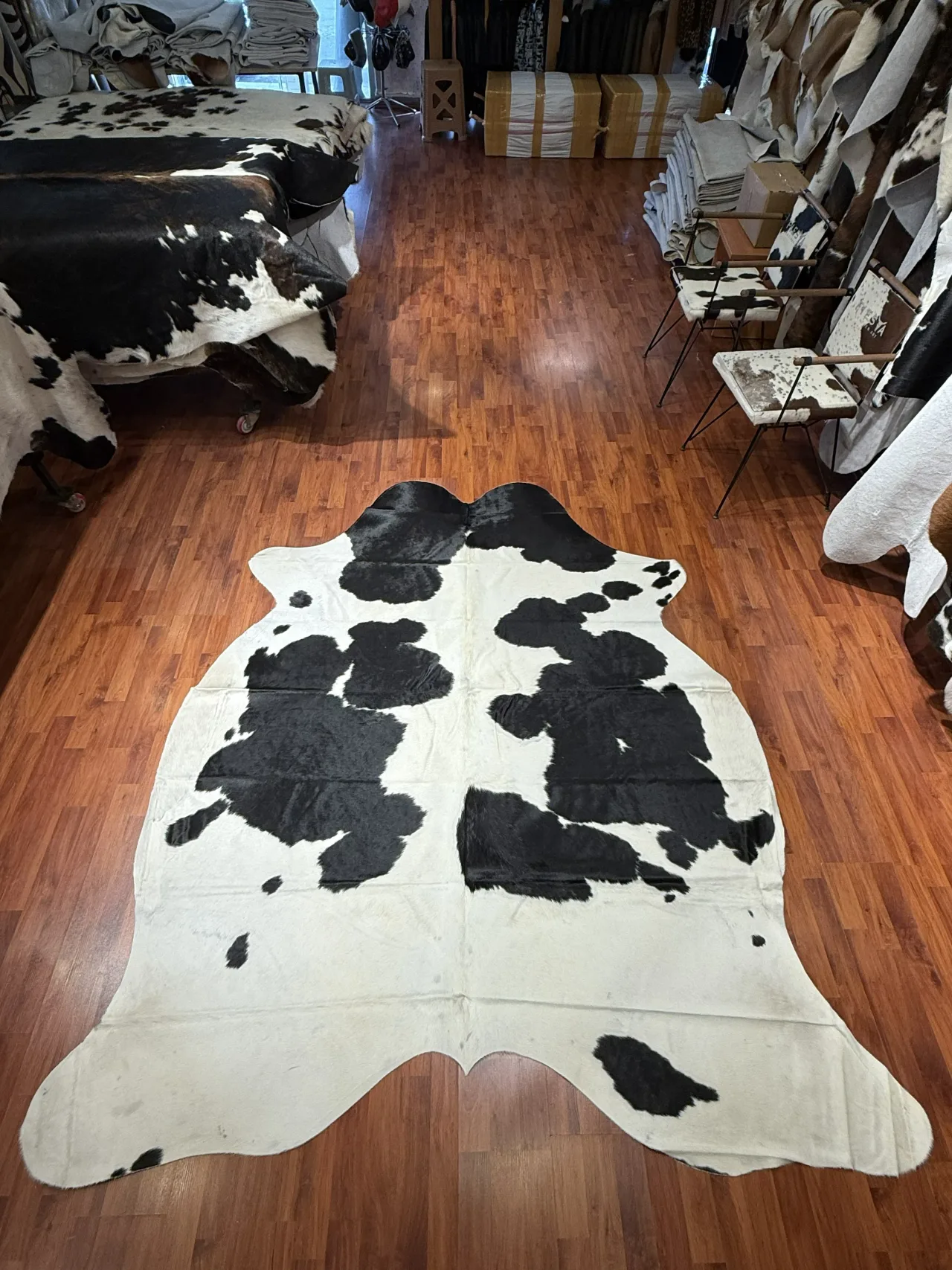 Fiesta Leather Art Hakiki Deri Dana Postu SİYAH BEYAZ 190 x 235 - 1