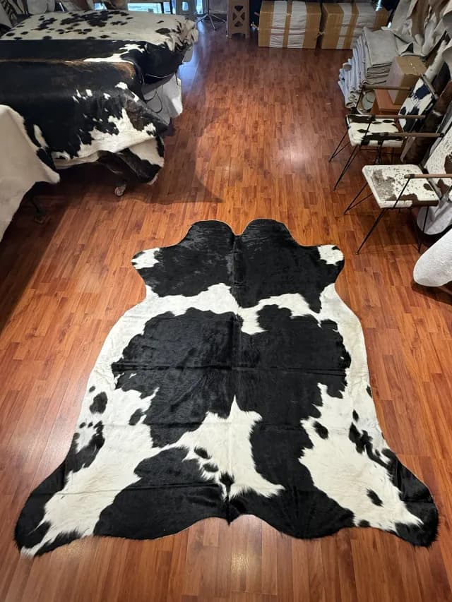 Fiesta Leather Art Hakiki Deri Dana Postu SİYAH BEYAZ 190 x 225